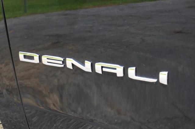 2023 GMC Yukon 4WD Denali