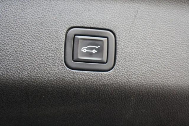 2023 GMC Yukon 4WD Denali