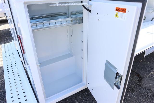 2025 GMC Savana Cutaway Work Van