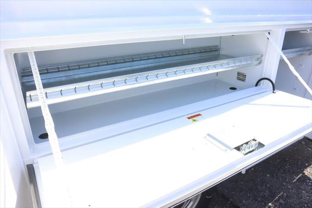 2025 GMC Savana Cutaway Work Van