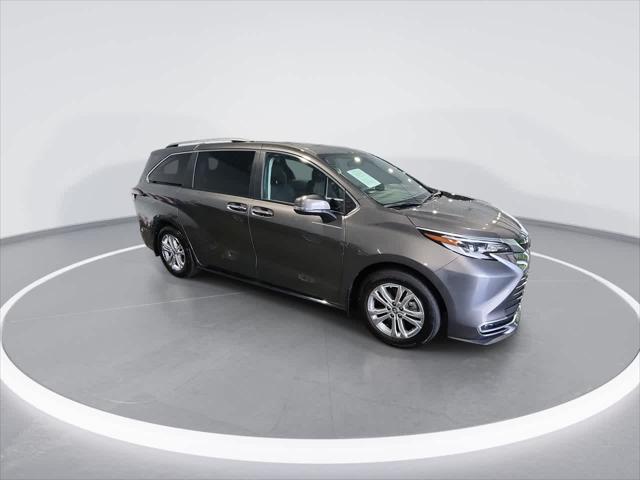 2023 Toyota Sienna Platinum