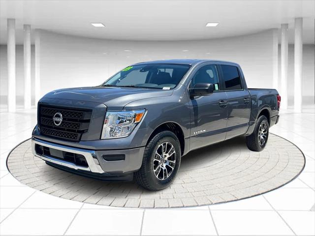2023 Nissan TITAN Crew Cab SV 4x2