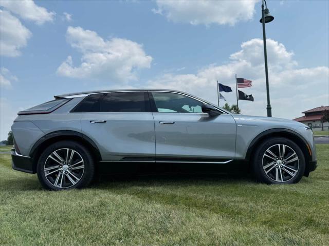 2024 Cadillac LYRIQ Luxury w/1SD