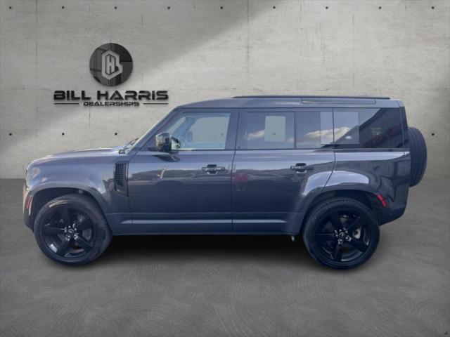 2022 Land Rover Defender 110 SE