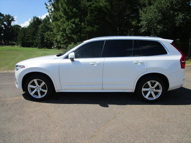 2021 Volvo XC90 T6 Momentum 7 Passenger