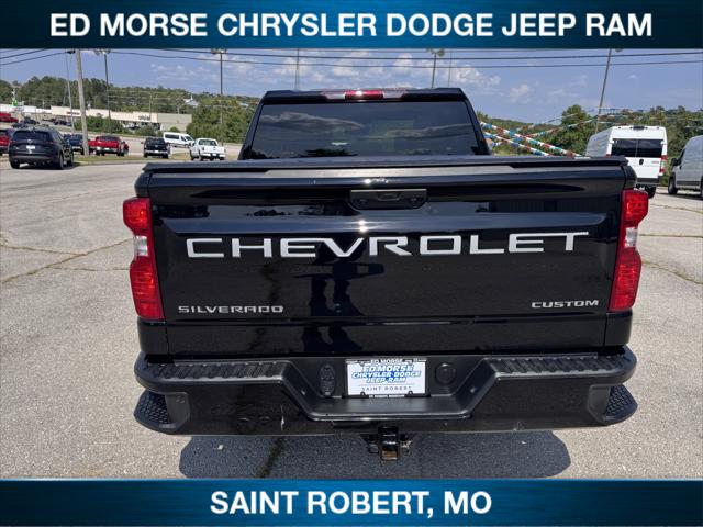 2022 Chevrolet Silverado 1500 4WD Crew Cab Short Bed Custom 2022 Chevrolet Silverado 1500 4WD Crew Cab Short Bed Custom