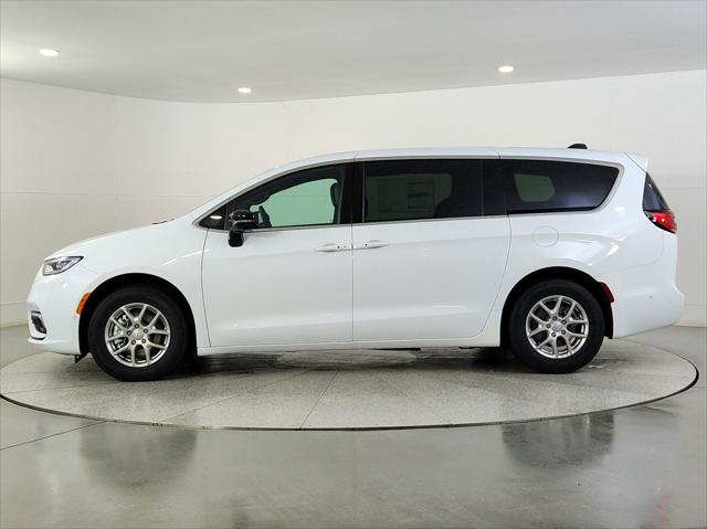 2025 Chrysler Pacifica PACIFICA SELECT