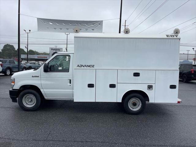 2026 Ford E-350 Cutaway Base