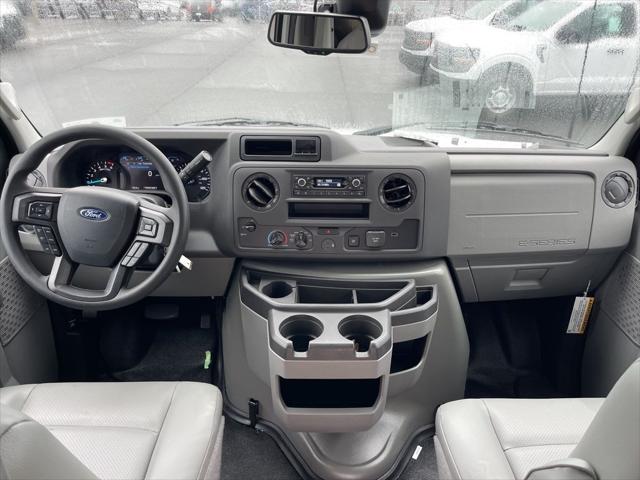 2026 Ford E-350 Cutaway Base