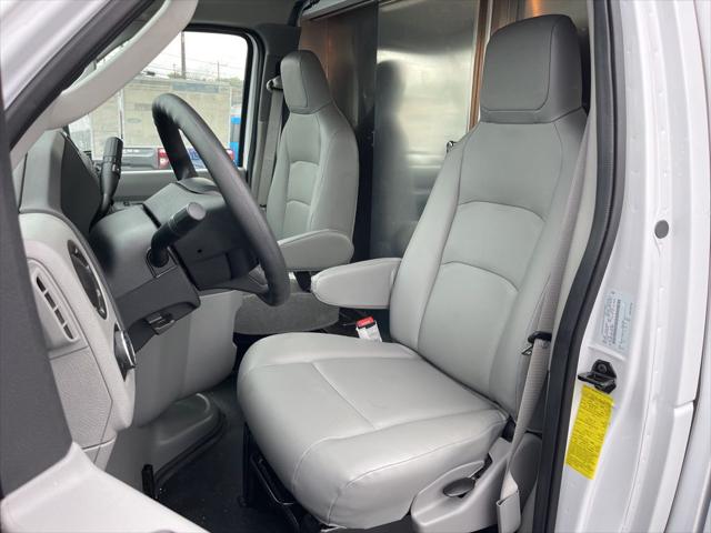 2026 Ford E-350 Cutaway Base