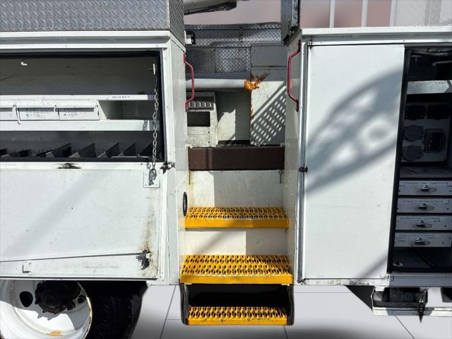 2016 Freightliner M2 106