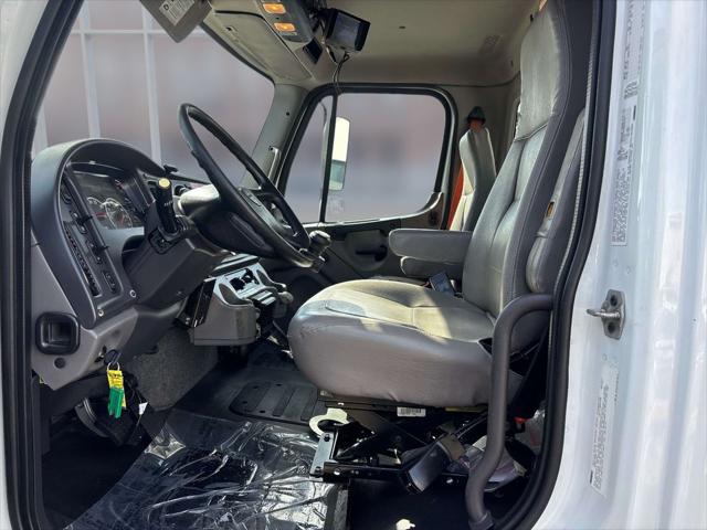 2016 Freightliner M2 106
