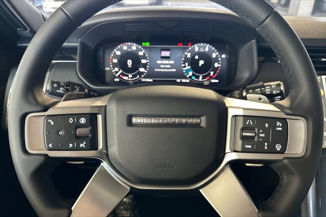 2025 Land Rover Discovery P300 S