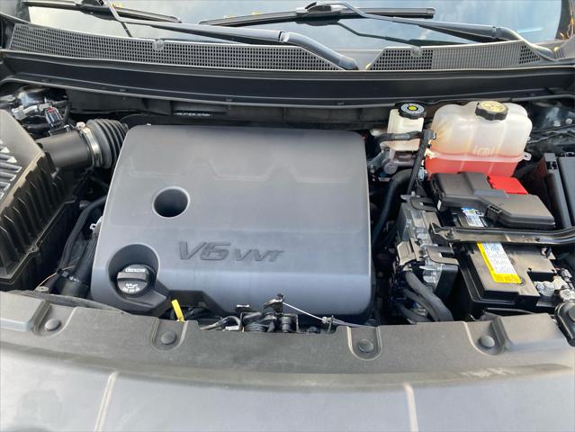 2022 Chevrolet Traverse AWD LT Leather