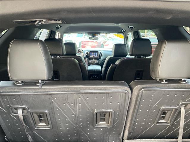 2022 Chevrolet Traverse AWD LT Leather