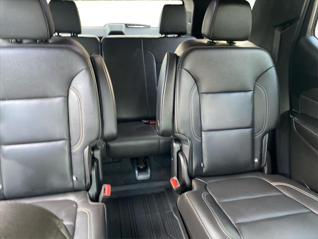 2022 Chevrolet Traverse AWD LT Leather
