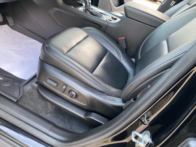 2022 Chevrolet Traverse AWD LT Leather