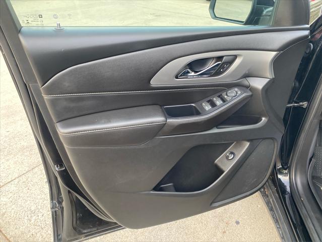 2022 Chevrolet Traverse AWD LT Leather
