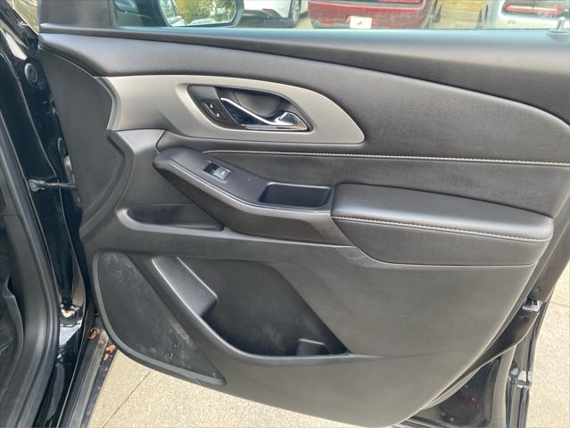 2022 Chevrolet Traverse AWD LT Leather