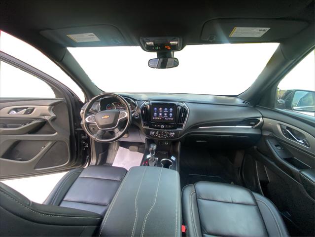 2022 Chevrolet Traverse AWD LT Leather