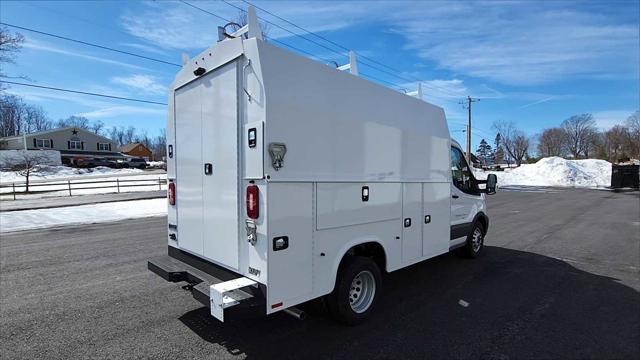 2025 Ford Transit Cutaway Unknown