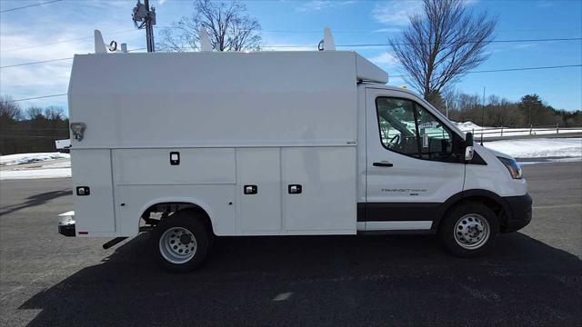 2025 Ford Transit Cutaway Unknown