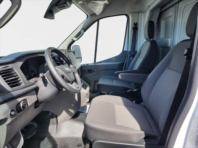 2025 Ford Transit Cutaway Unknown