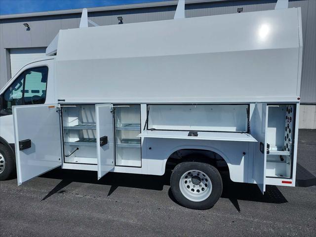 2025 Ford Transit Cutaway Unknown