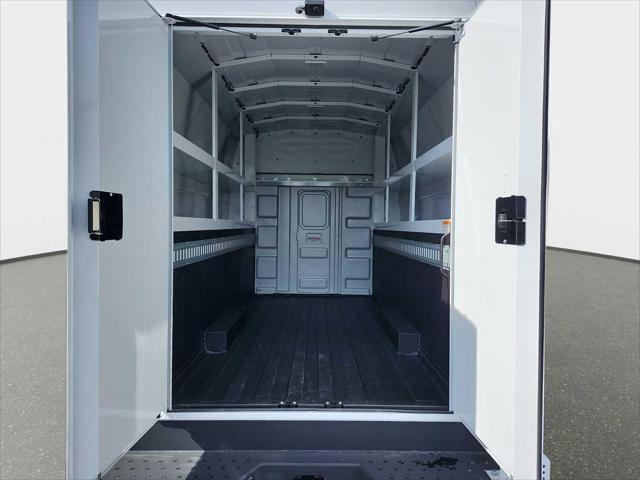 2025 Ford Transit Cutaway Unknown