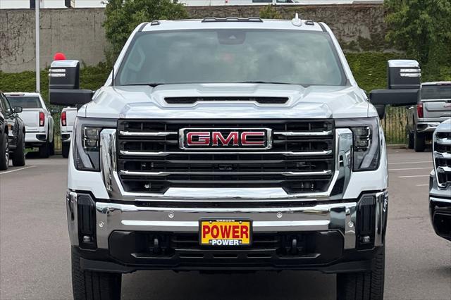 2025 GMC Sierra 2500HD 4WD Crew Cab Standard Bed SLT