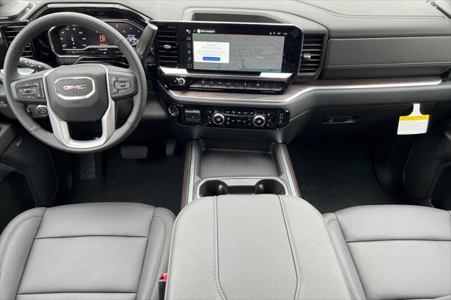 2025 GMC Sierra 2500HD 4WD Crew Cab Standard Bed SLT
