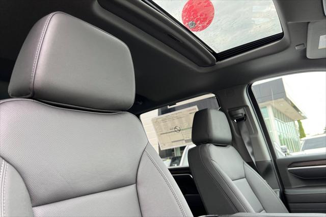 2025 GMC Sierra 2500HD 4WD Crew Cab Standard Bed SLT