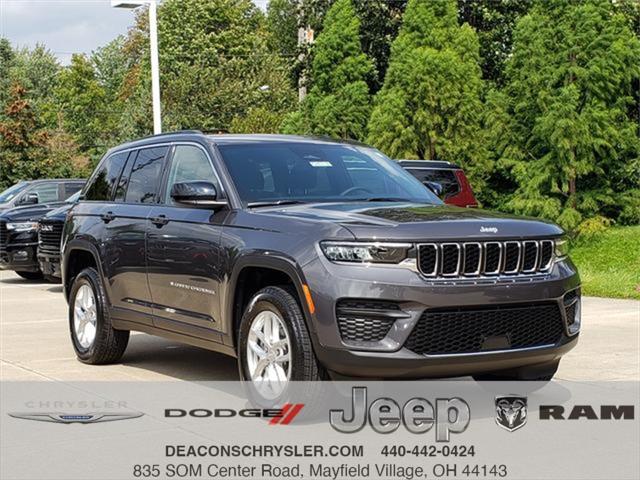 2025 Jeep Grand Cherokee GRAND CHEROKEE LAREDO X 4X4 2025 Jeep Grand Cherokee GRAND CHEROKEE LAREDO X 4X4