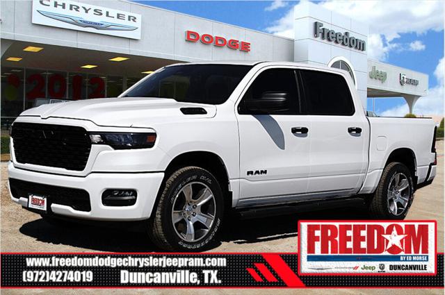 2026 RAM Ram 1500 RAM 1500 EXPRESS CREW CAB 4X4 57 BOX
