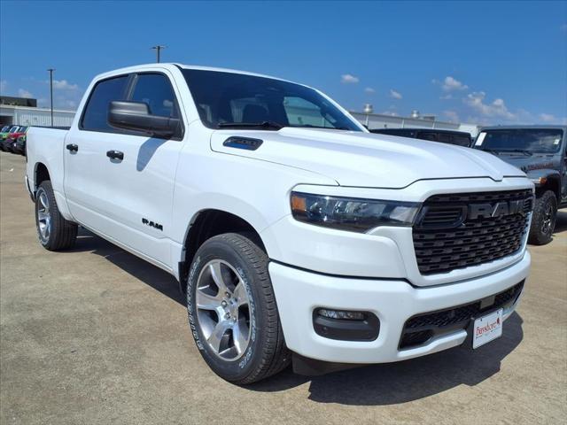 2025 RAM Ram 1500 RAM 1500 TRADESMAN CREW CAB 4X2 57 BOX 2025 RAM Ram 1500 RAM 1500 TRADESMAN CREW CAB 4X2 57 BOX