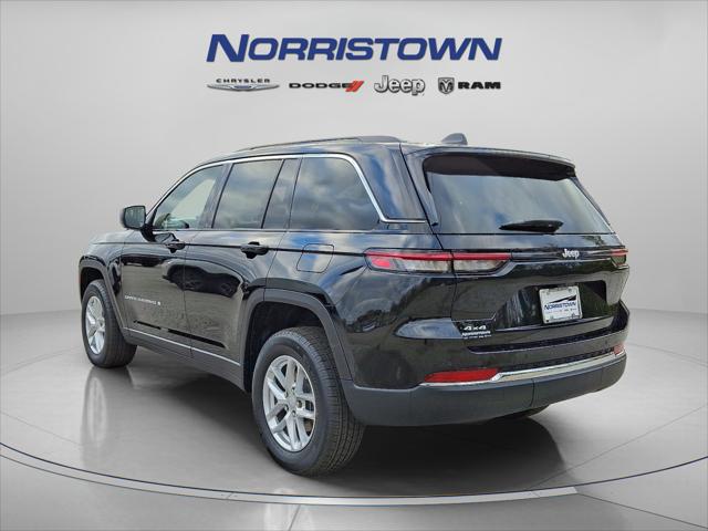 2025 Jeep Grand Cherokee GRAND CHEROKEE LAREDO X 4X4