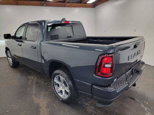2025 RAM 1500 Tradesman Crew Cab 4x4 57 Box