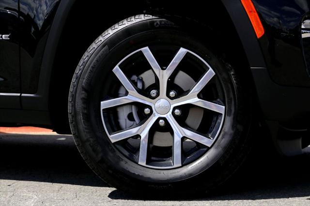 2025 Jeep Grand Cherokee GRAND CHEROKEE LIMITED 4X2