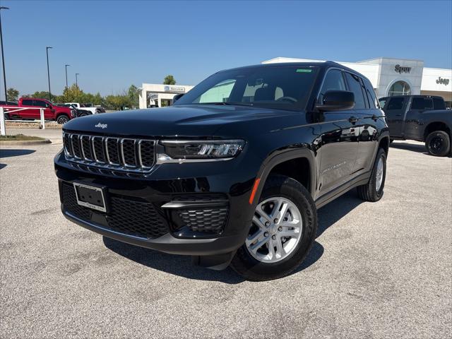 2025 Jeep Grand Cherokee GRAND CHEROKEE LAREDO 4X2