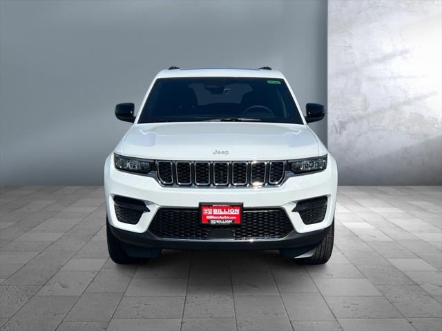 2025 Jeep Grand Cherokee GRAND CHEROKEE LAREDO X 4X4 2025 Jeep Grand Cherokee GRAND CHEROKEE LAREDO X 4X4