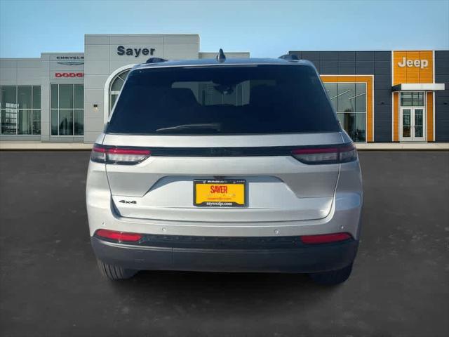 2025 Jeep Grand Cherokee GRAND CHEROKEE ALTITUDE 4X4 2025 Jeep Grand Cherokee GRAND CHEROKEE ALTITUDE 4X4