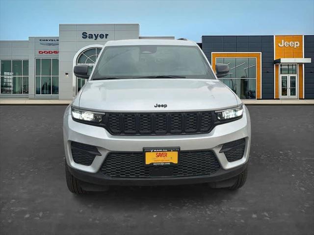 2025 Jeep Grand Cherokee GRAND CHEROKEE ALTITUDE 4X4 2025 Jeep Grand Cherokee GRAND CHEROKEE ALTITUDE 4X4