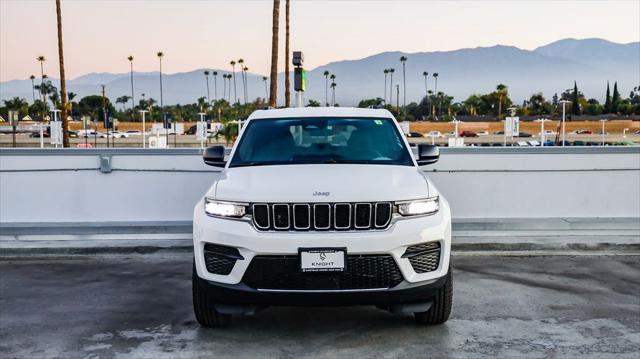 2025 Jeep Grand Cherokee GRAND CHEROKEE LAREDO 4X2