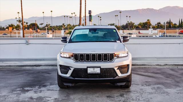 2025 Jeep Grand Cherokee GRAND CHEROKEE LAREDO X 4X4 2025 Jeep Grand Cherokee GRAND CHEROKEE LAREDO X 4X4