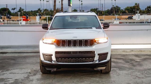 2025 Jeep Grand Cherokee GRAND CHEROKEE L LAREDO X 4X4