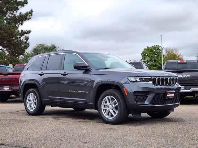 2025 Jeep Grand Cherokee GRAND CHEROKEE LAREDO X 4X4