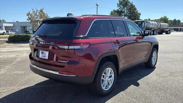 2025 Jeep Grand Cherokee Laredo X 4x4