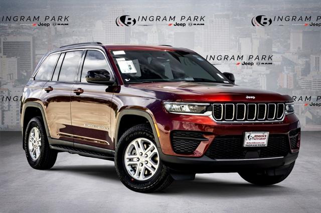 2025 Jeep Grand Cherokee GRAND CHEROKEE LAREDO 4X2