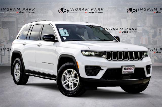2025 Jeep Grand Cherokee GRAND CHEROKEE LAREDO 4X2