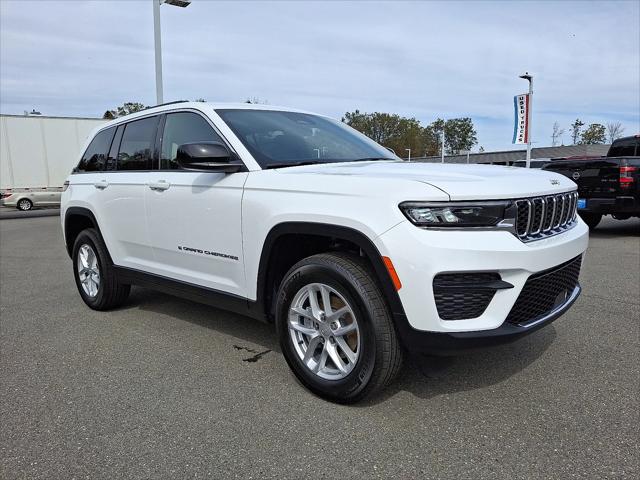 2025 Jeep Grand Cherokee GRAND CHEROKEE LAREDO X 4X4